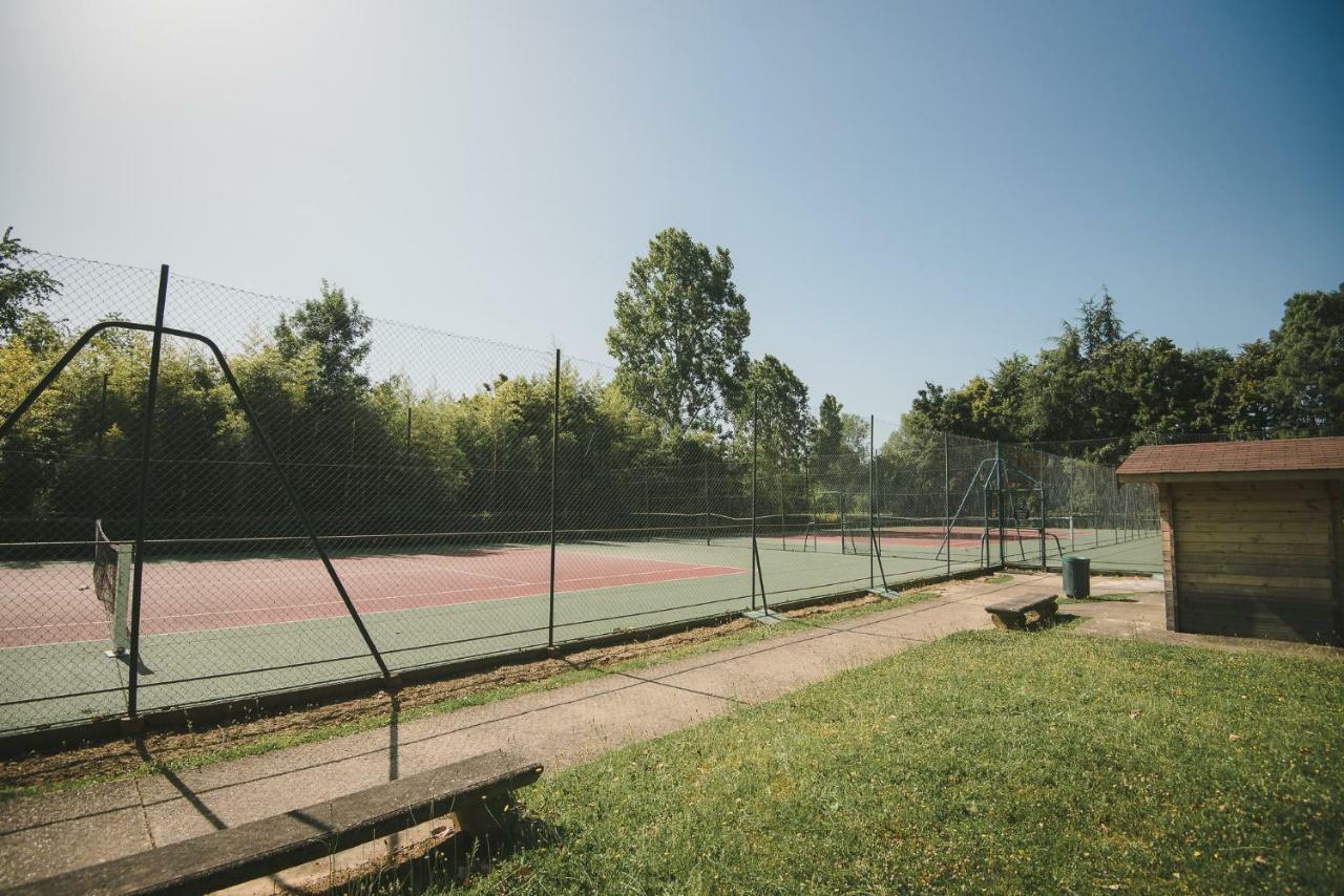 Le Petit Roi - Standingplace Le Chesnay  Exterior foto